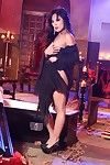 hermosa Asiático MILF Kaylani lei muestra el desnudo Belleza de su increíble Cuerpo