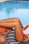 raven bikini Babe angelica Coeur Avec Plus sexy nu Pieds atteint Son sans poil gentile désossées :Par: l' piscine