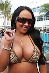 Negro de pelo latina pornstar Mariah milano Con impresionante sexy Cuerpo Consigue fuertemente martillado