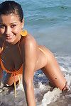 latina teen Mit Big Titten Samira posing in sexy Bikini outdoor