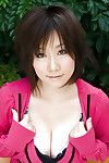 japonais étudiante Hanano Nono paresseusement la découverte de Son Exquis massive les seins