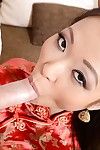elegancki Chiński Brunetka włosy pussykat stawia do przodu jego dobrego Uralsk seks