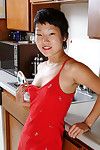 miniscule चीनी संख्या 1 टाइमर Vicky खुलासा सराहनीय गरमागरम स्तन और झबरा गड्ढे